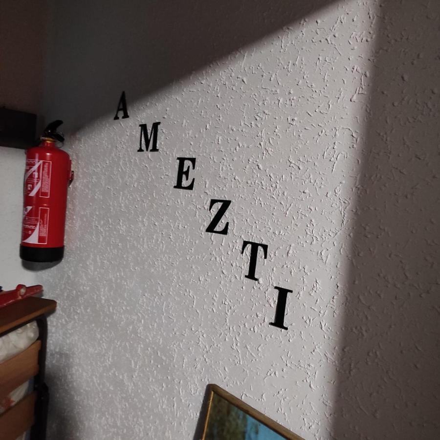 Apartamento Amezti Elizondo Ngoại thất bức ảnh
